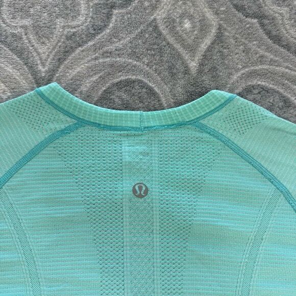 Womens Lululemon Run: Swiftly Tech Long Sleeve - Picture 4 of 5